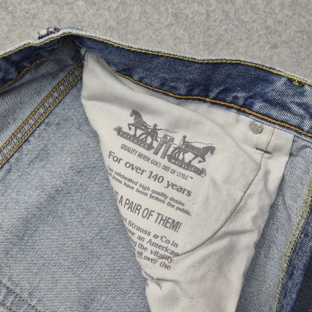 Levi's 560 Jeans Mens 38x34 Comfort Fit Tapered Medium Wash Blue Denim